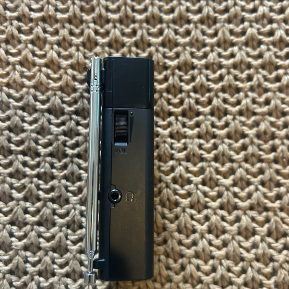 Sony Black AM/FM Portable Radio - Picture 8 of 8